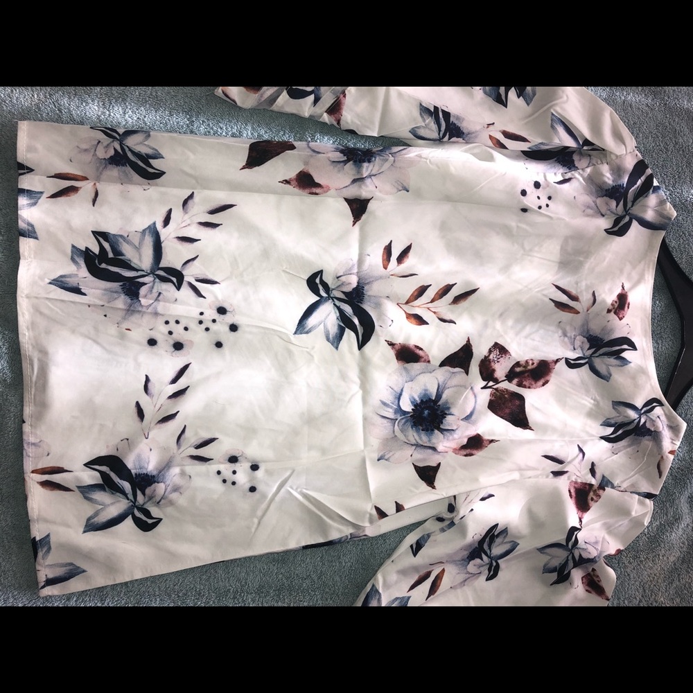 Blouse - Picture 4 of 4